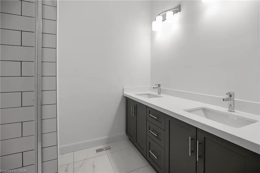 26 Beachwalk Crescent