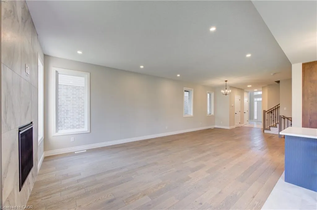 1761 Finley Crescent