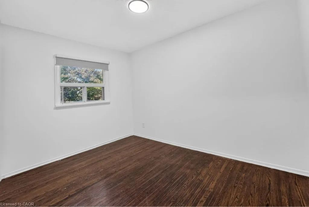 1024 Roosevelt Road