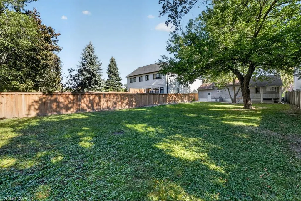 1024 Roosevelt Road