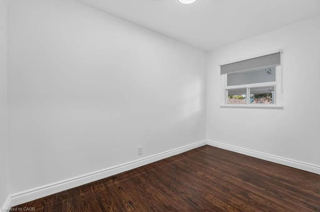 1024 Roosevelt Road