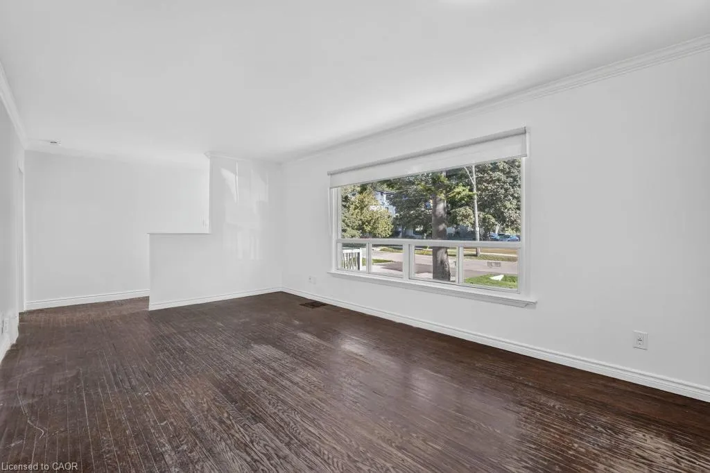 1024 Roosevelt Road