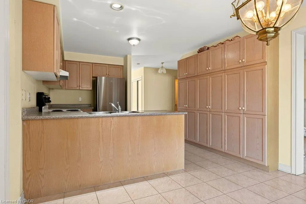 13 Chianti Crescent
