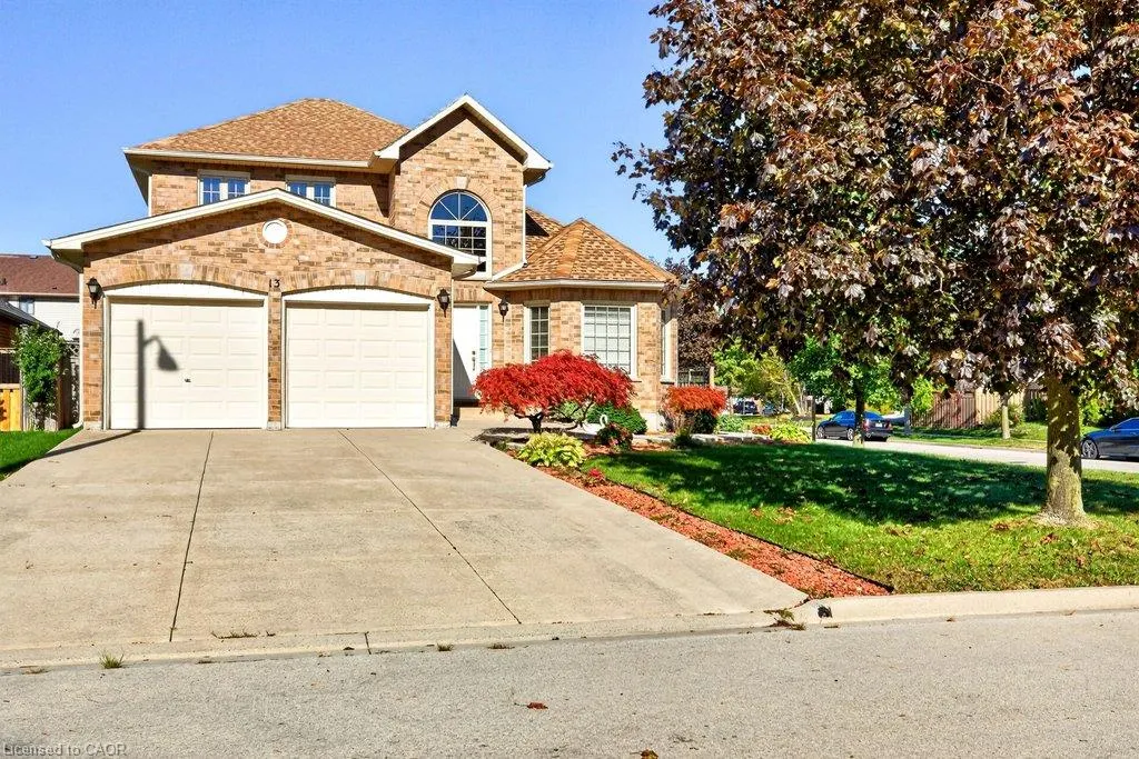 13 Chianti Crescent