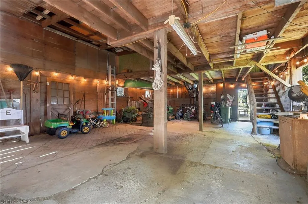 1264 Old #8 Highway