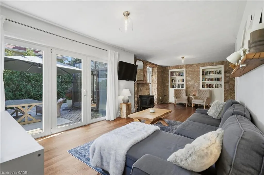 1264 Old #8 Highway