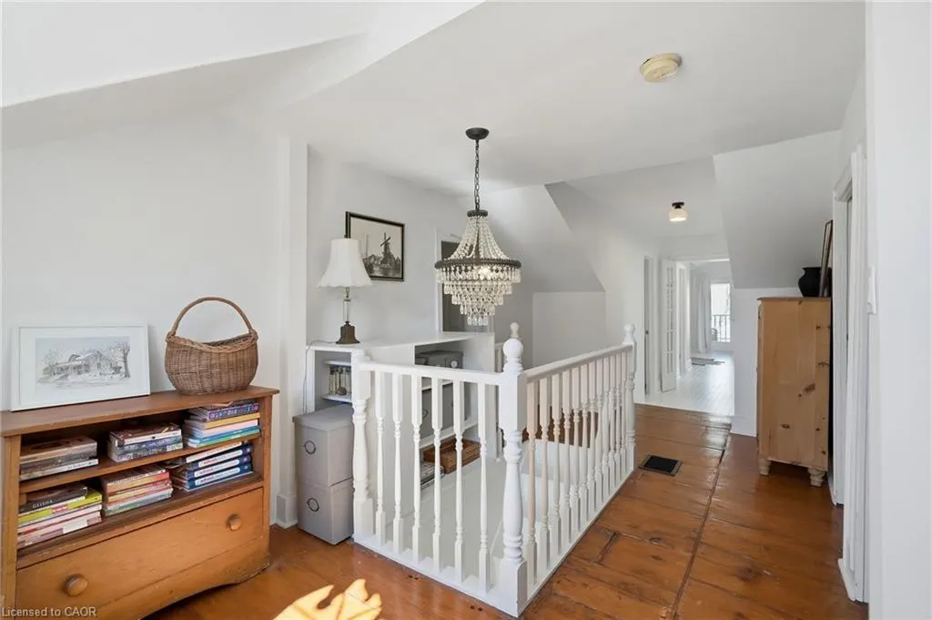 1264 Old #8 Highway