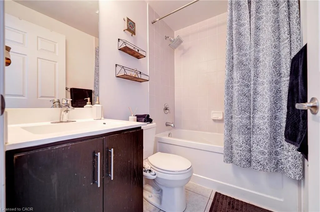 15 James Finlay Way #712