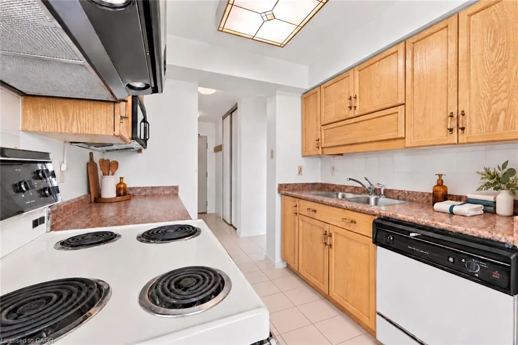 350 Rathburn Road W #808