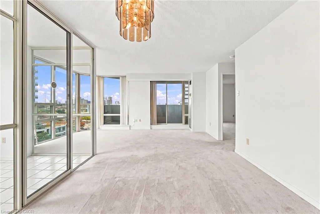 350 Rathburn Road W #808