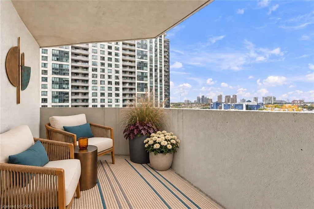 350 Rathburn Road W #808