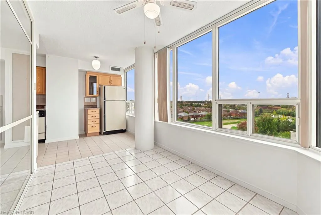 350 Rathburn Road W #808