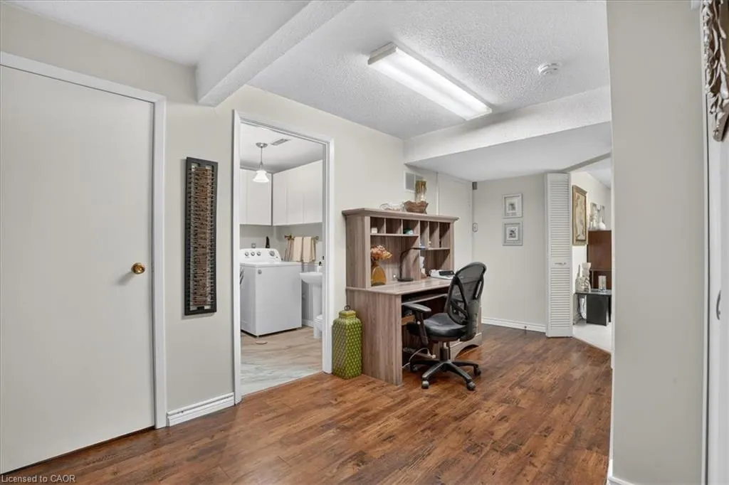 250 Kingswood Drive #6