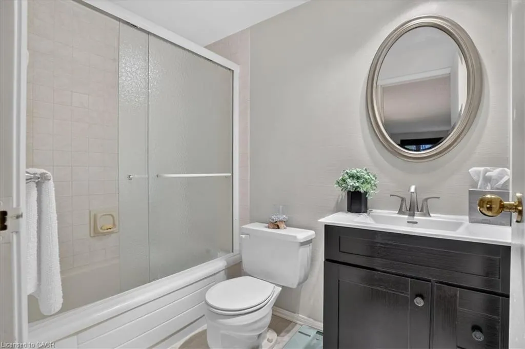 250 Kingswood Drive #6