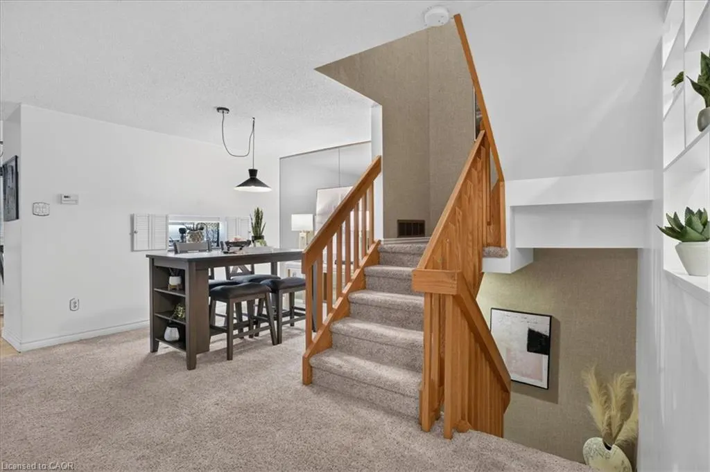 250 Kingswood Drive #6