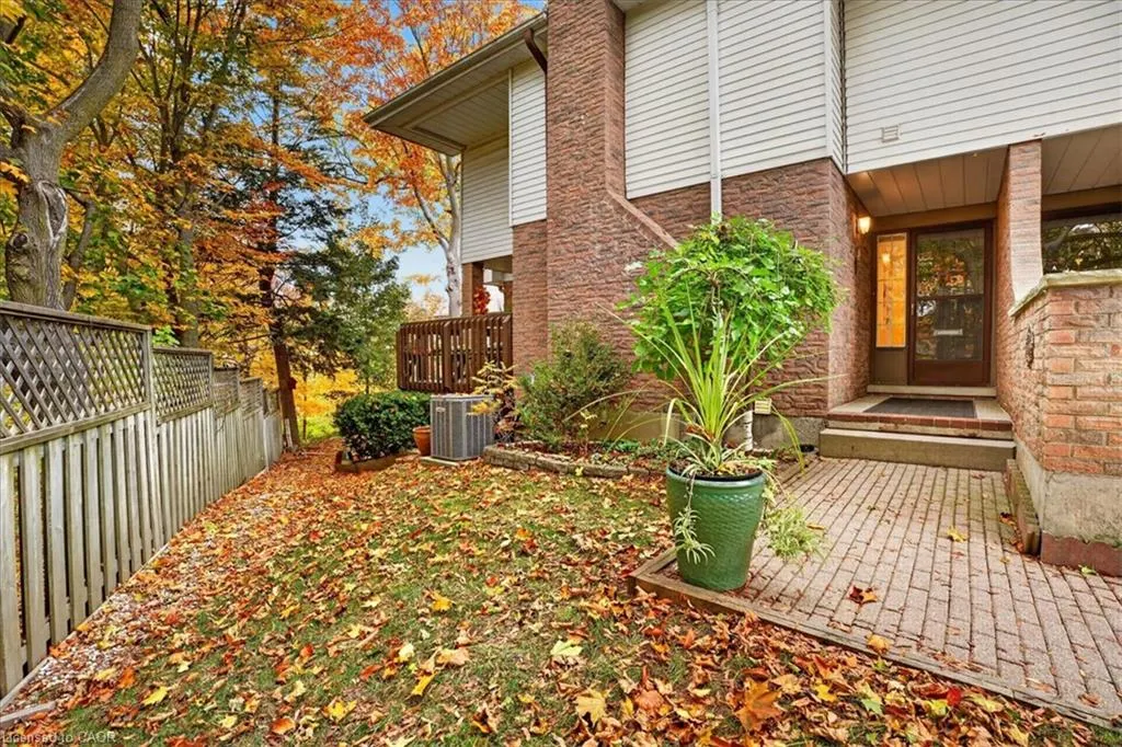 250 Kingswood Drive #6
