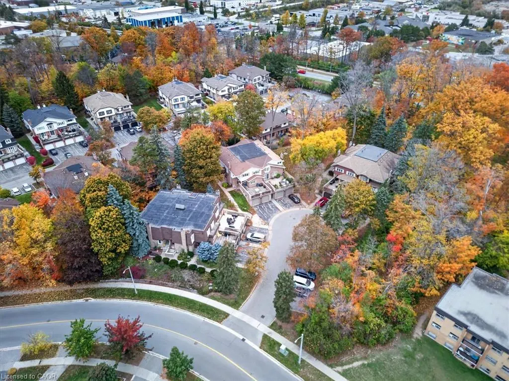 250 Kingswood Drive #6