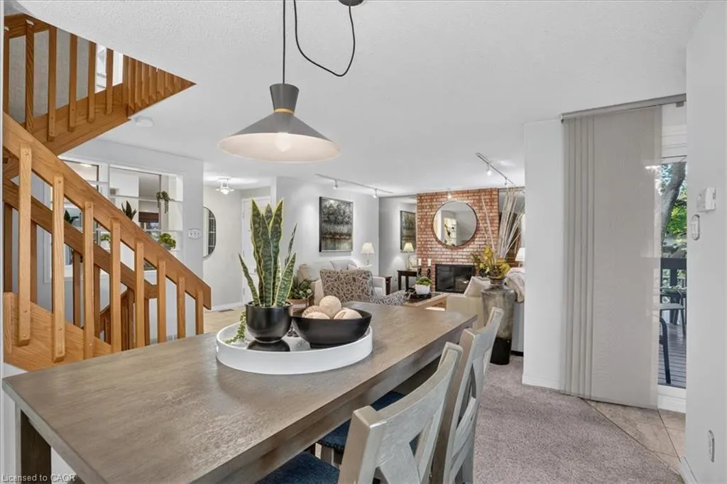 250 Kingswood Drive #6