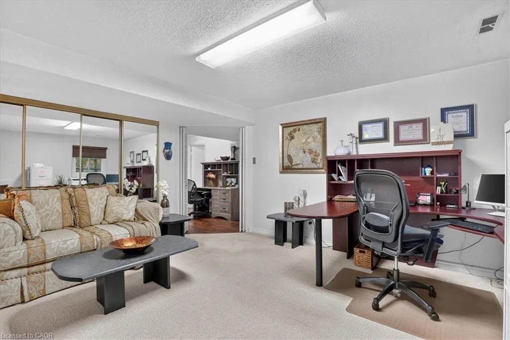 250 Kingswood Drive #6
