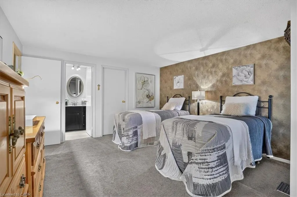 250 Kingswood Drive #6