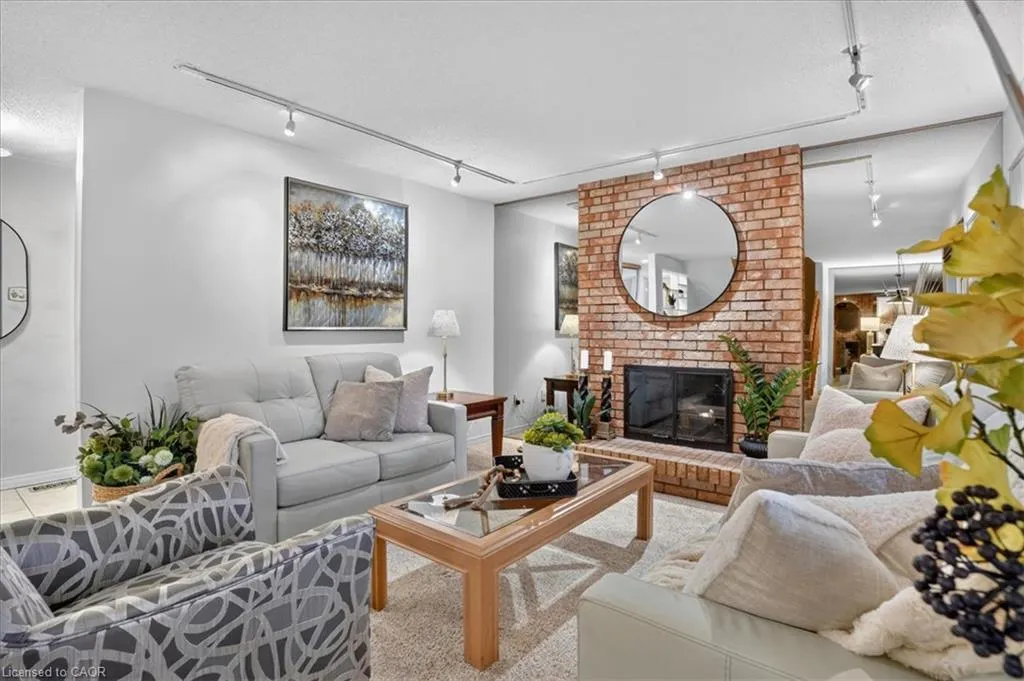 250 Kingswood Drive #6