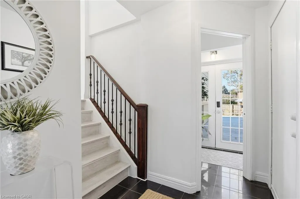84 Elgar Avenue