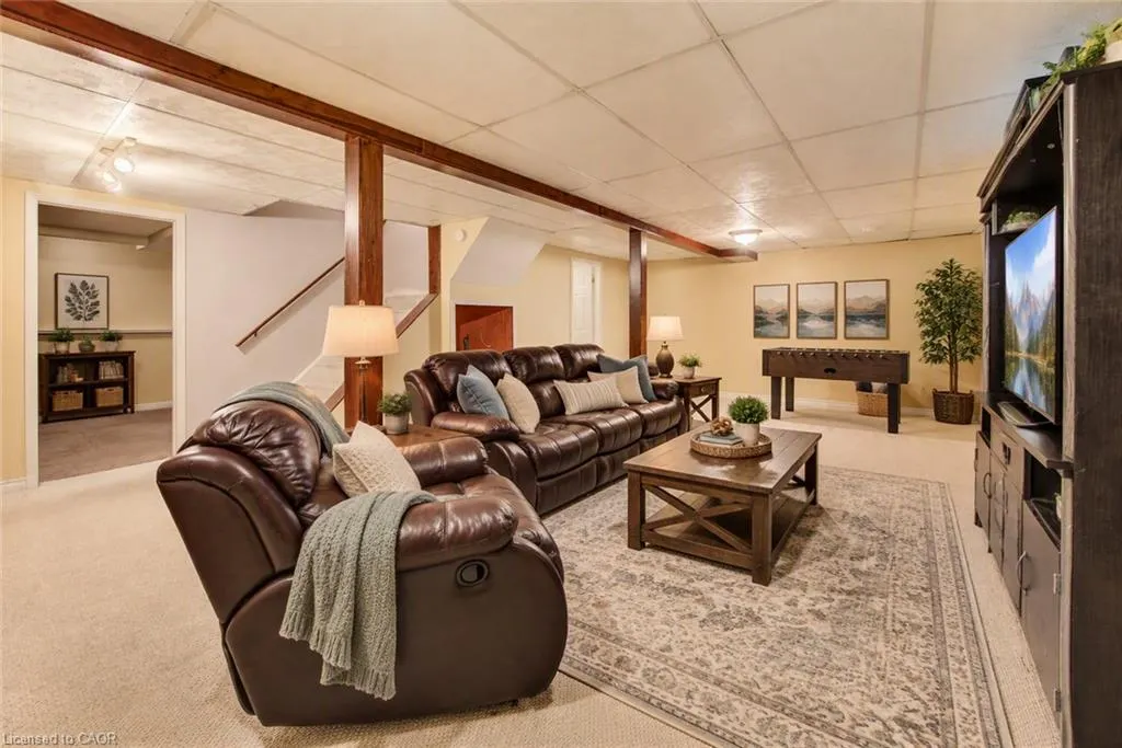 13 Gateview Drive