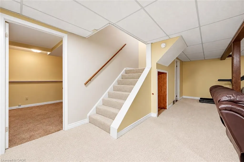 13 Gateview Drive