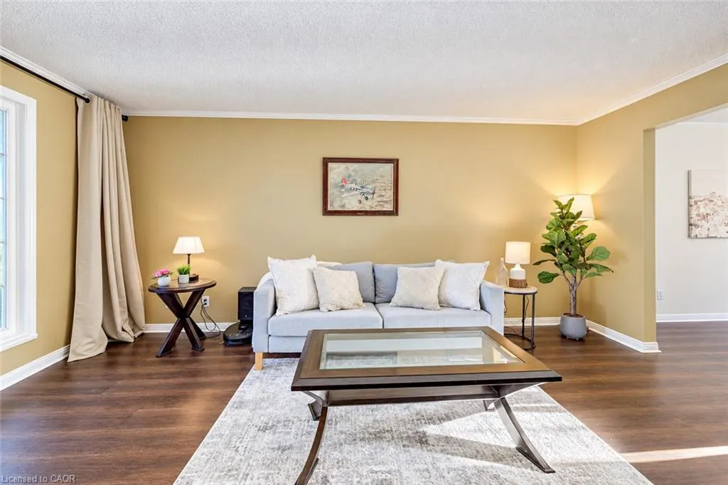 13 Gateview Drive