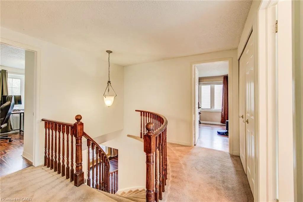 13 Gateview Drive