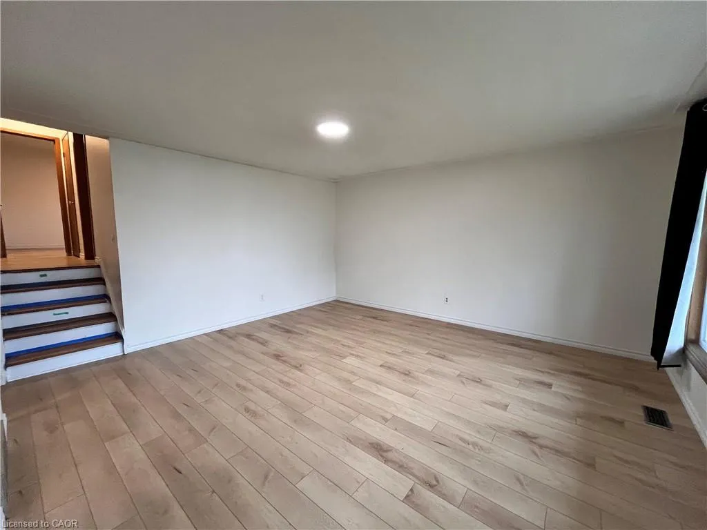 50 Limeridge Road W #Upper