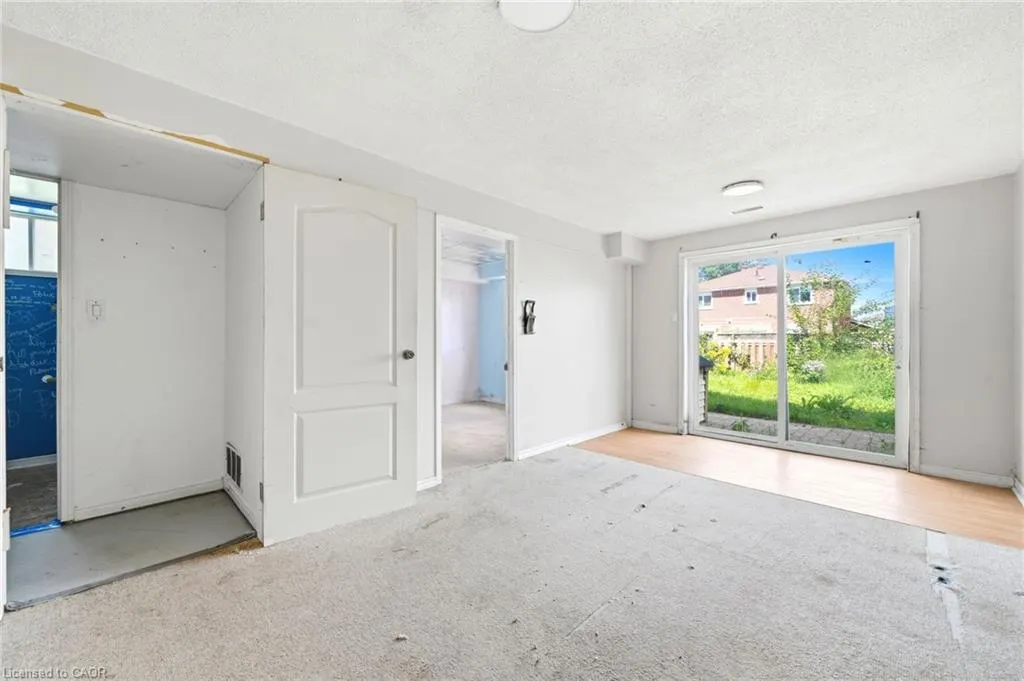 42 Geddes Crescent