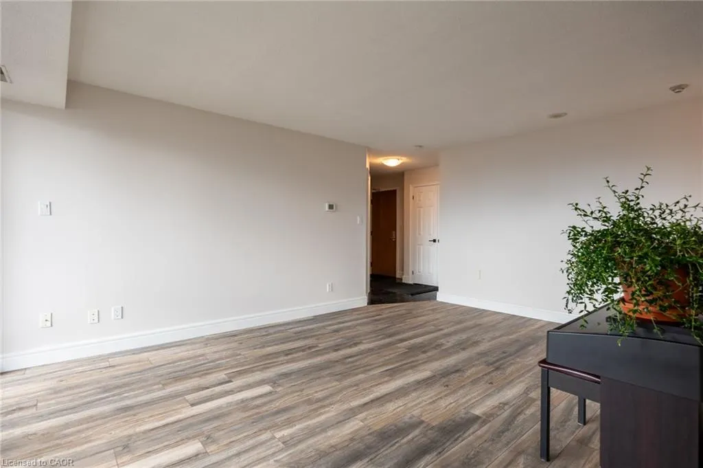 67 Caroline Street S #13A