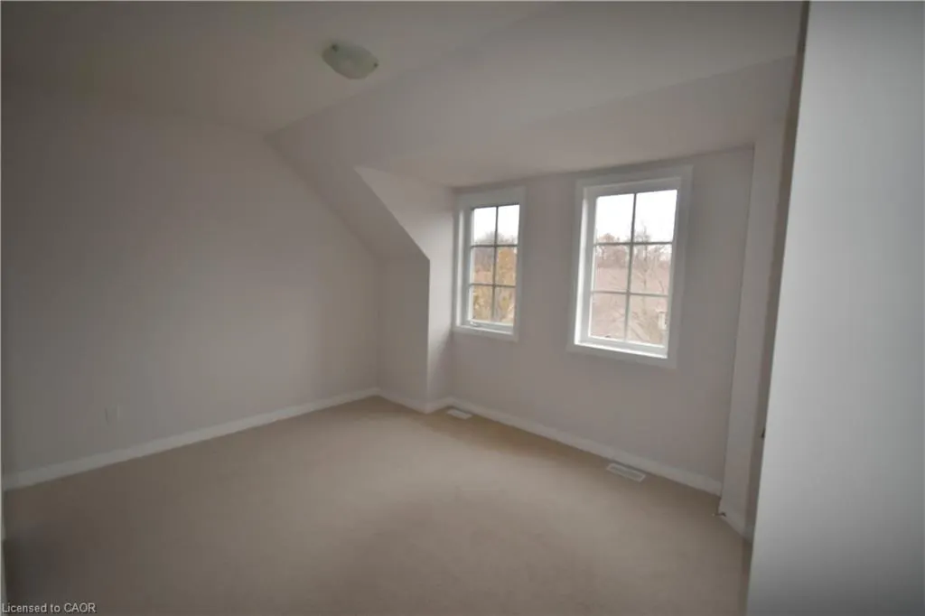 2362 New Street #4