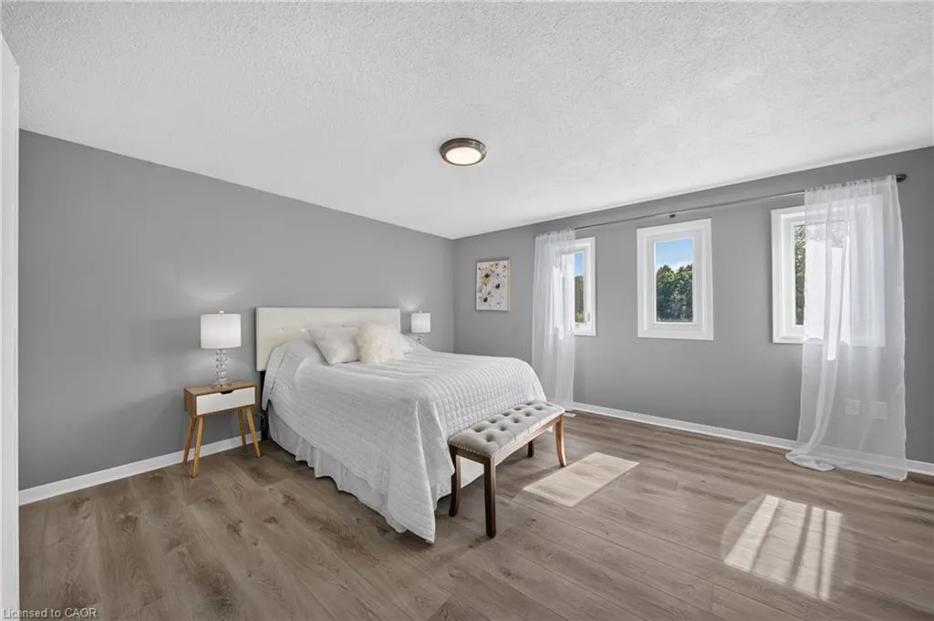 4353 Sawmill Valley Drive