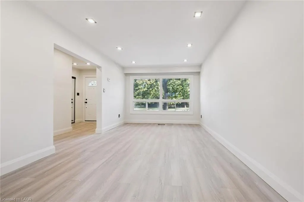 5475 Lakeshore Road #107