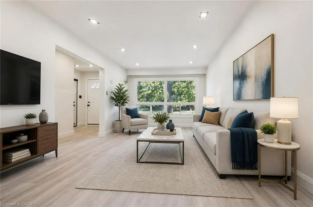 5475 Lakeshore Road #107