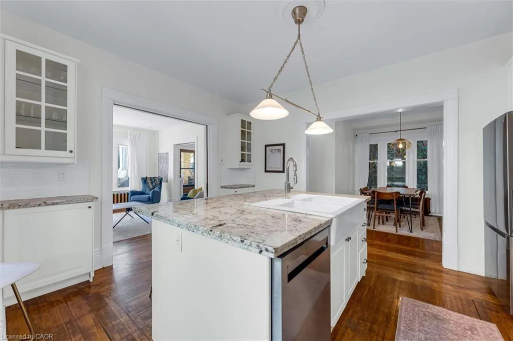 52 Fairmount Avenue