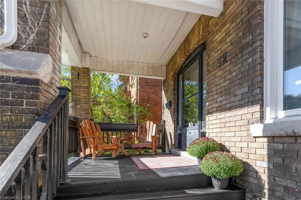 52 Fairmount Avenue