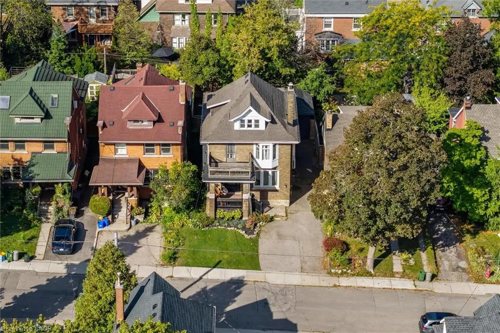 52 Fairmount Avenue