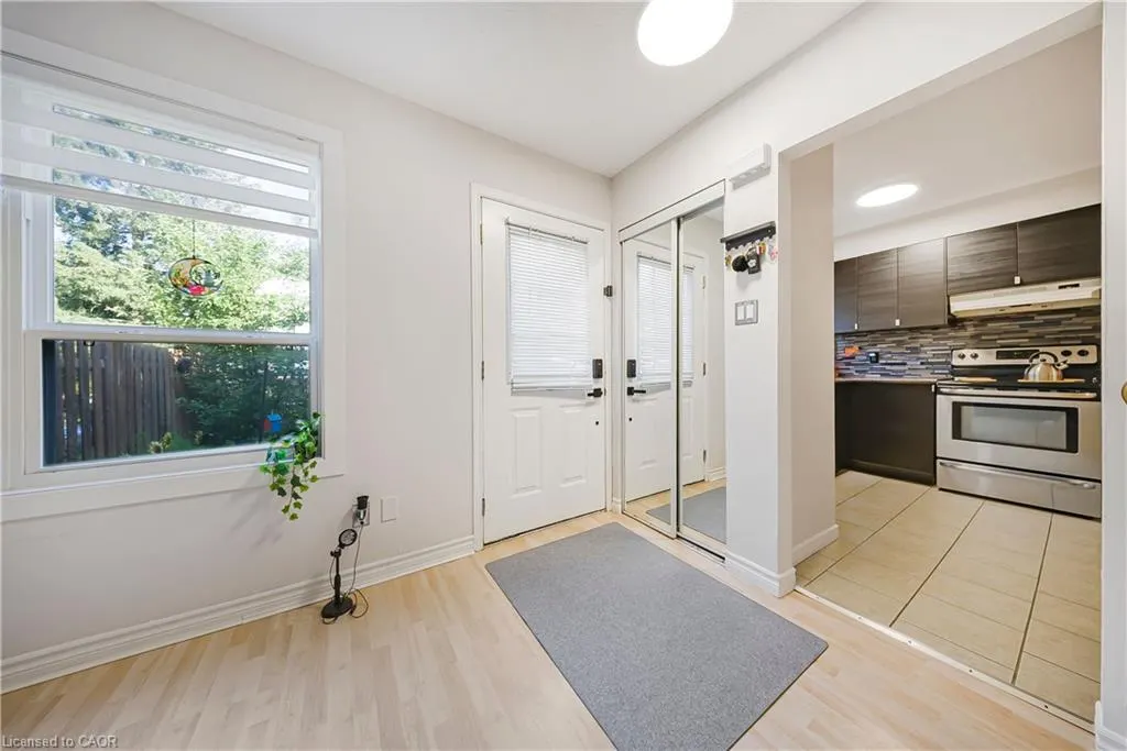 391 Pioneer Drive #3