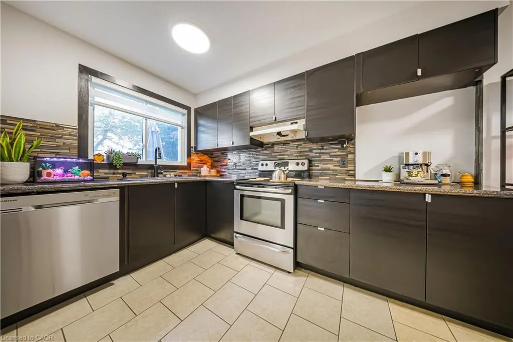 391 Pioneer Drive #3