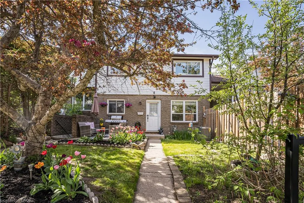 391 Pioneer Drive #3