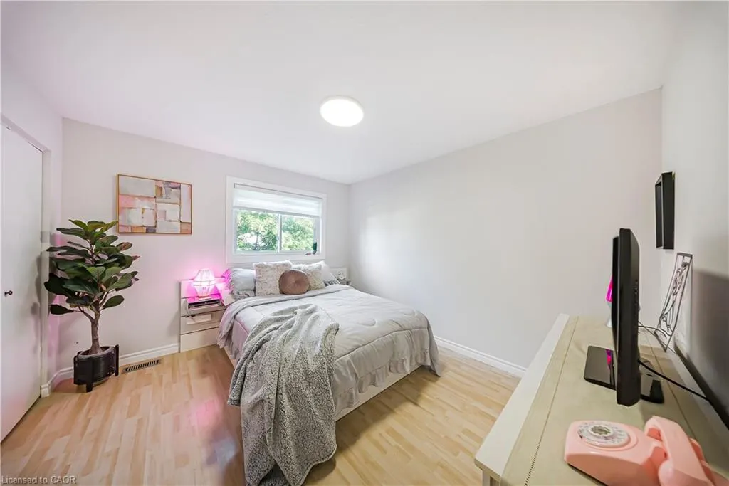 391 Pioneer Drive #3
