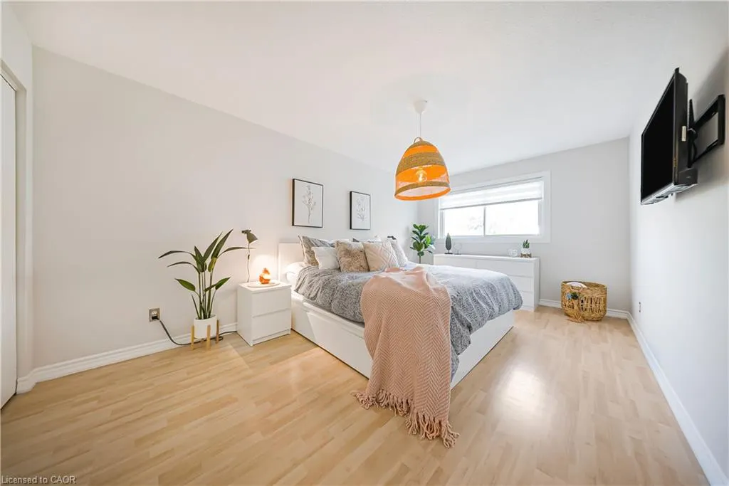 391 Pioneer Drive #3