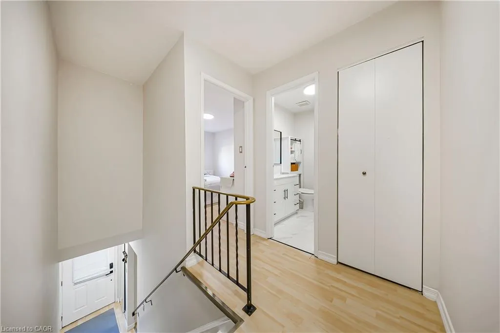 391 Pioneer Drive #3