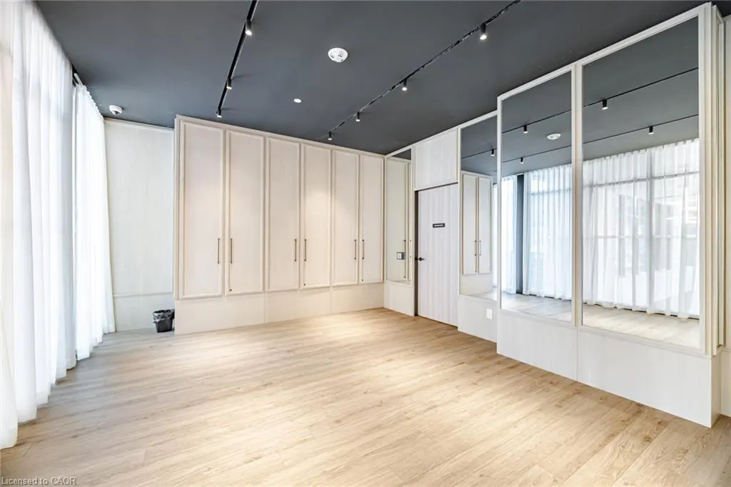 3079 Trafalgar Road #1509
