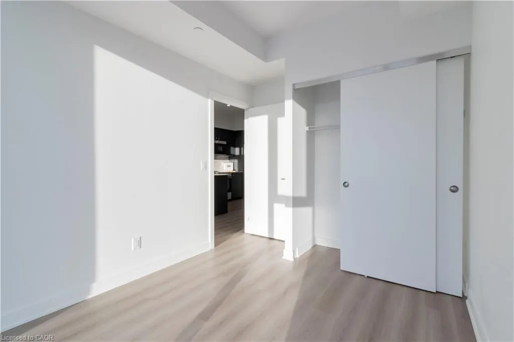 25 Wellington Street S #2804