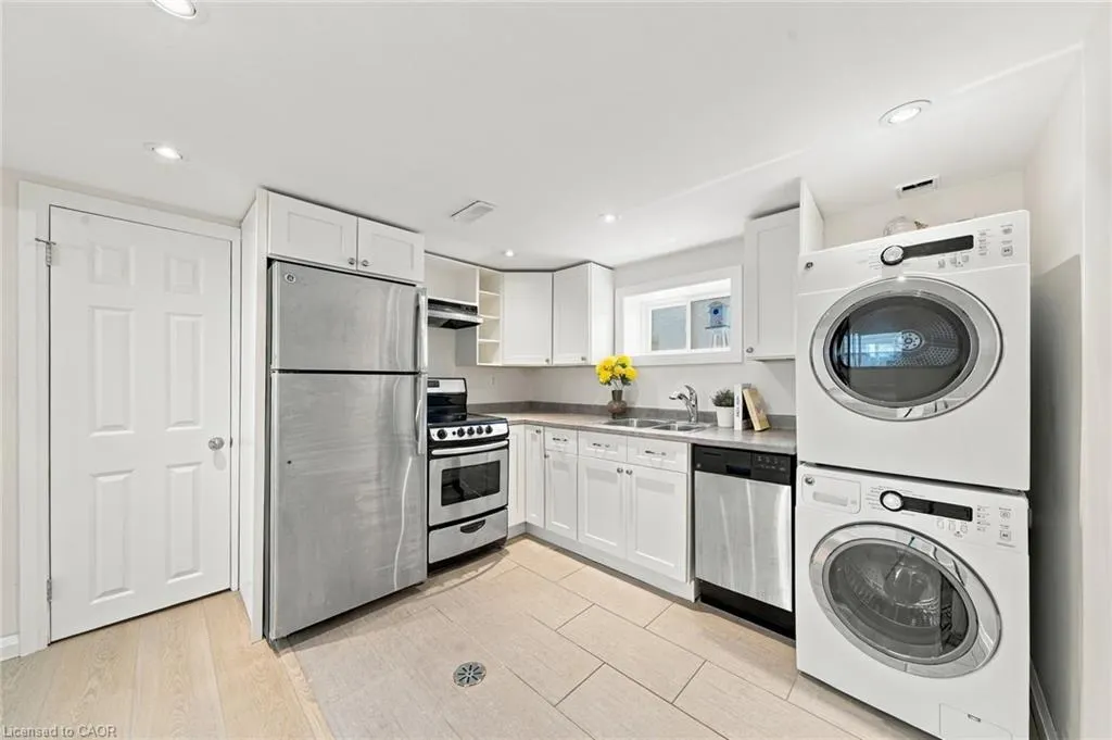 294 East 28th Street