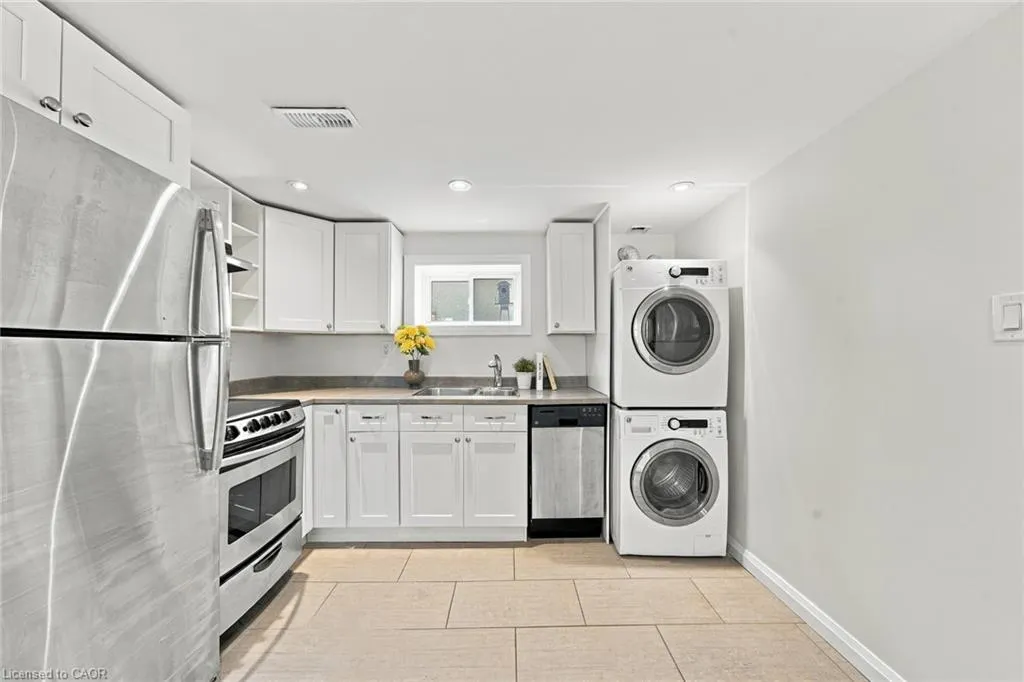 294 East 28th Street